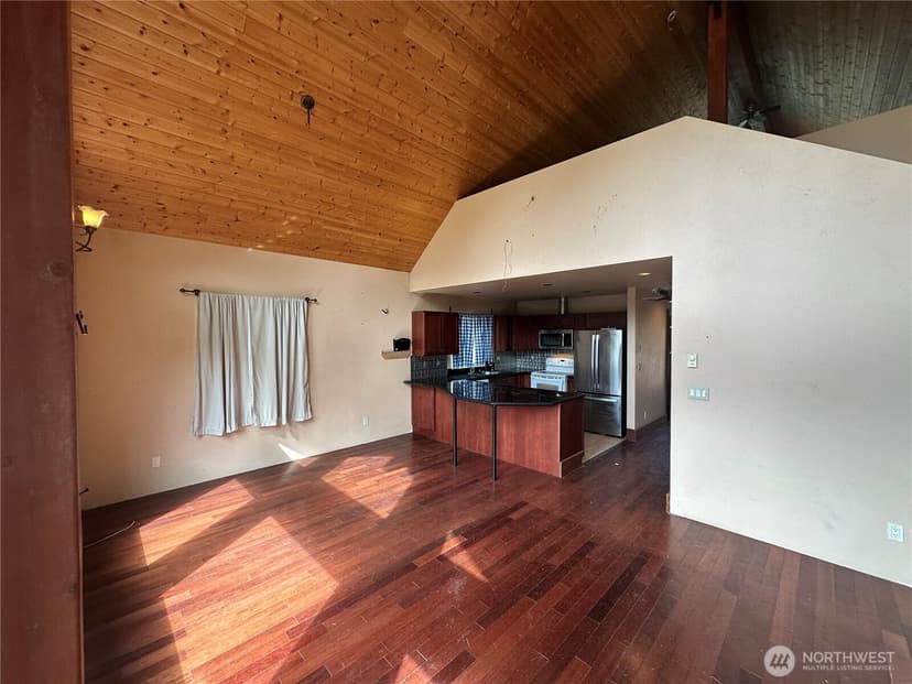 Property photo for 170 Morel Road, Ronald photo 16