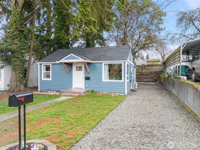 Property photo for 4110 W J Street, Bremerton photo 3