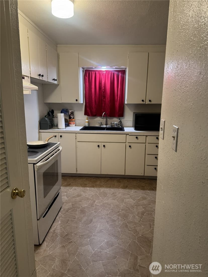 Property photo for 4503 E E Street, Tacoma photo 11
