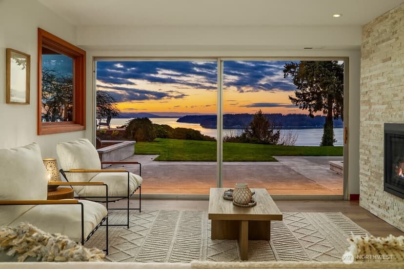 Property photo for 12524 Marine View Drive, Edmonds photo 29