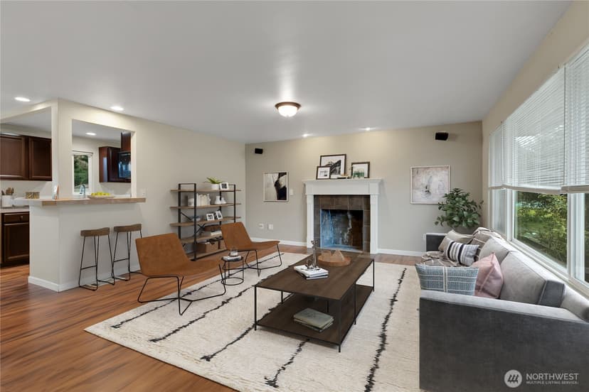 Property photo for 9022 Lorraine Avenue S, Lakewood photo 5