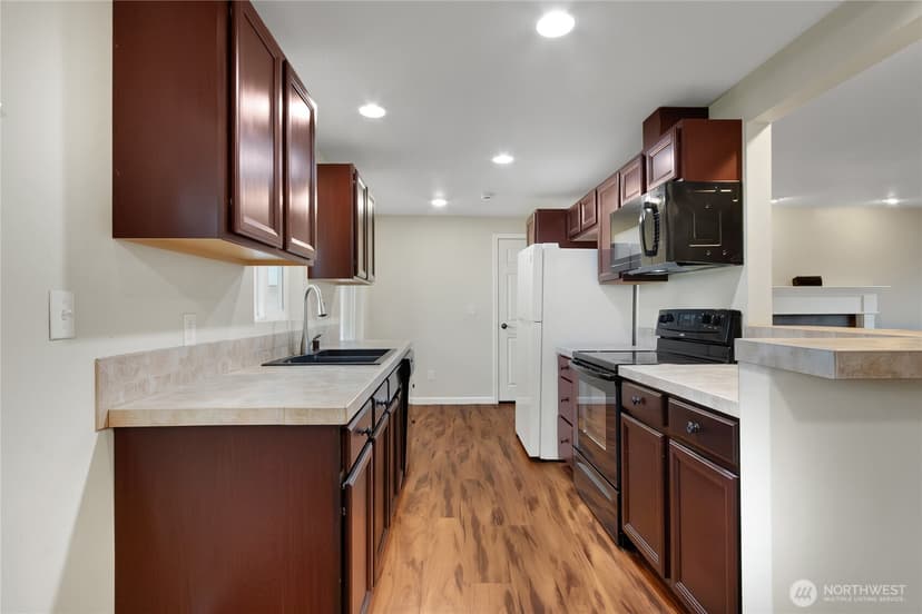 Property photo for 9022 Lorraine Avenue S, Lakewood photo 9
