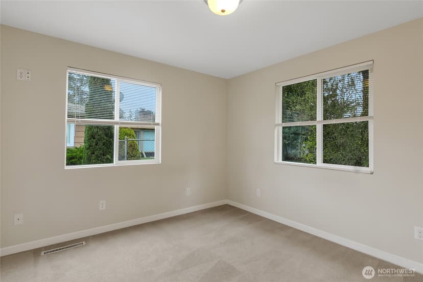 Property photo for 9022 Lorraine Avenue S, Lakewood photo 20