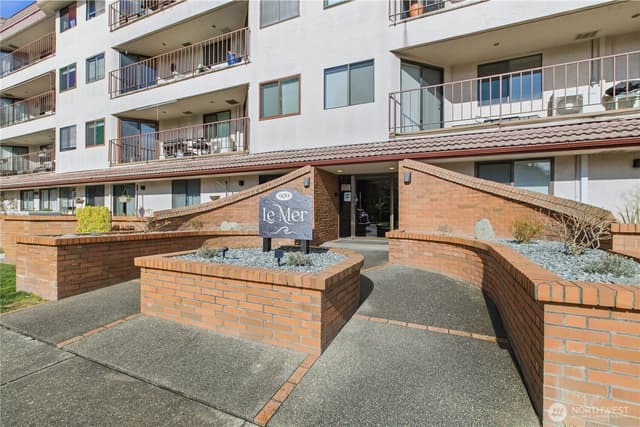 Property photo for 909 N I Street #205, Tacoma photo 2