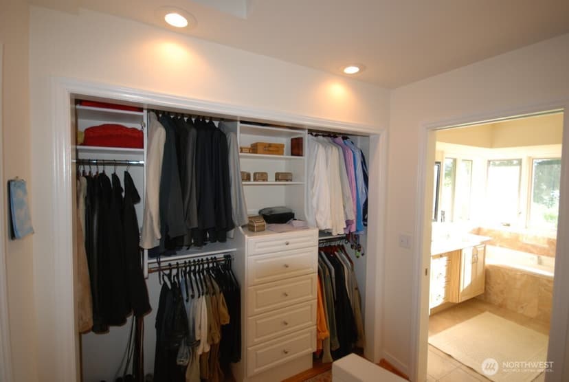 Property photo for 3950 Lake WA Boulevard NE, Kirkland photo 9