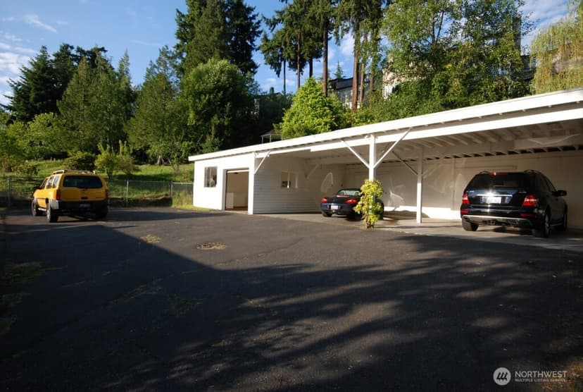 Property photo for 3950 Lake WA Boulevard NE, Kirkland photo 13