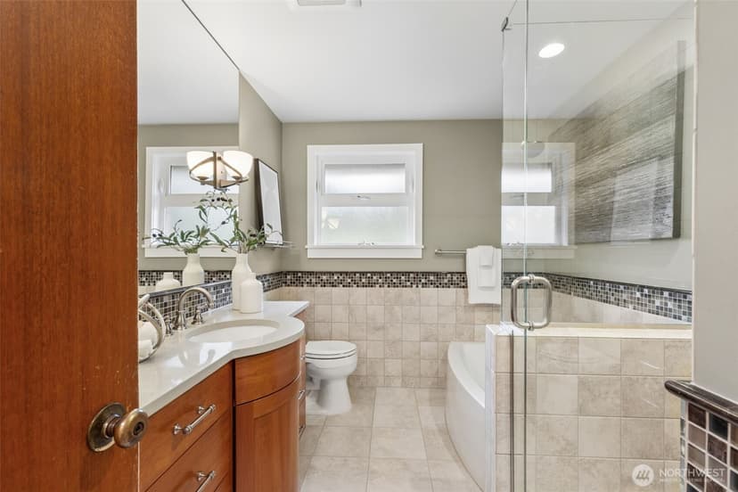Property photo for 18502 Normandy Terrace SW, Normandy Park photo 15