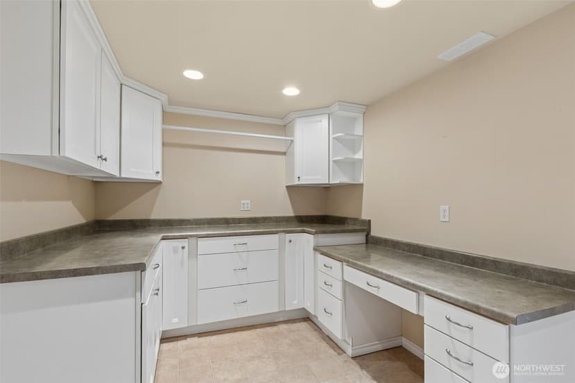 Property photo for 18502 Normandy Terrace SW, Normandy Park photo 20