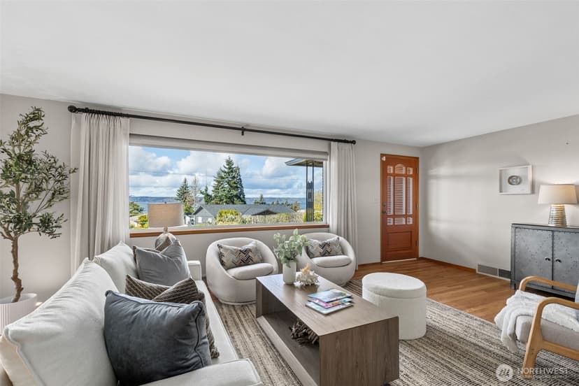 Property photo for 18502 Normandy Terrace SW, Normandy Park photo 3