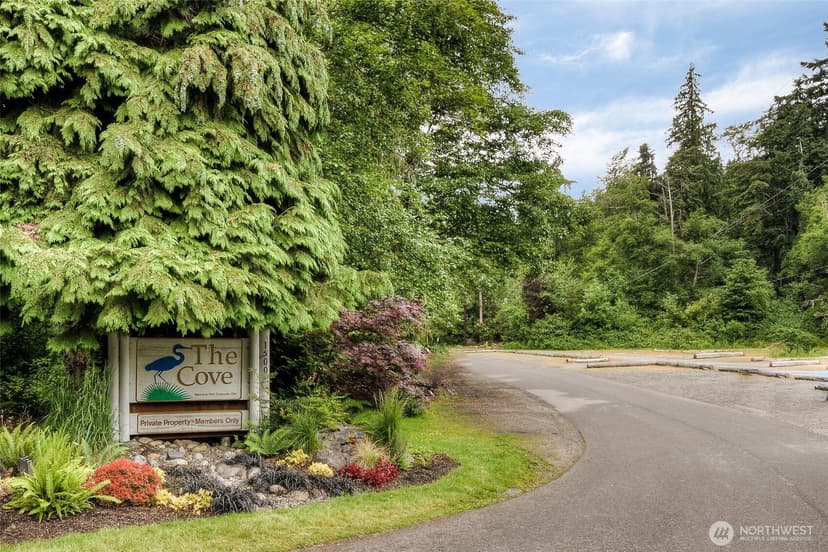 Property photo for 18502 Normandy Terrace SW, Normandy Park photo 36