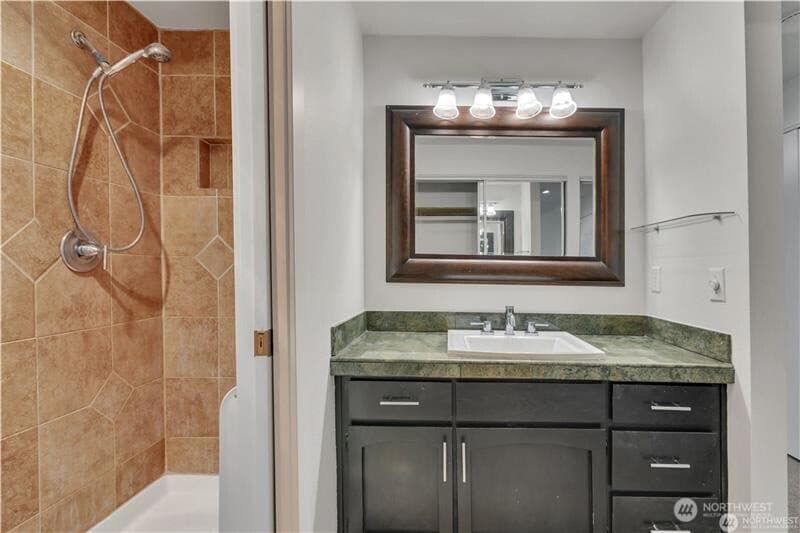 Property photo for 2253 Gilman Drive W #105, Seattle photo 10
