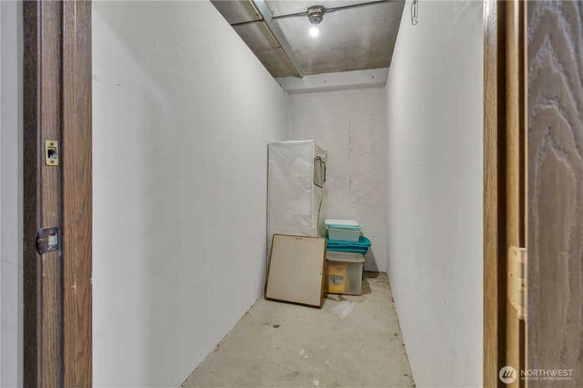 Property photo for 2253 Gilman Drive W #105, Seattle photo 36