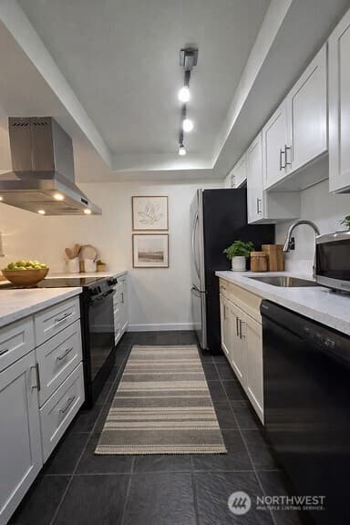 Property photo for 2253 Gilman Drive W #105, Seattle photo 7