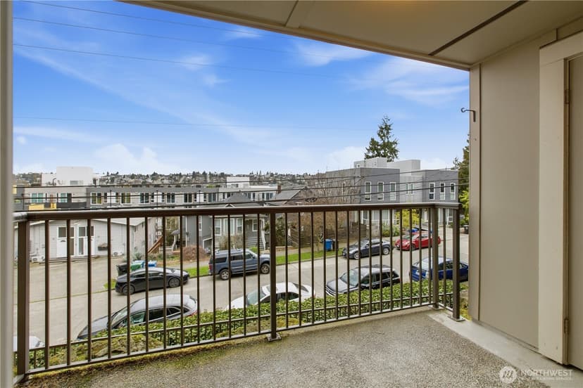 Property photo for 2253 Gilman Drive W #105, Seattle photo 19