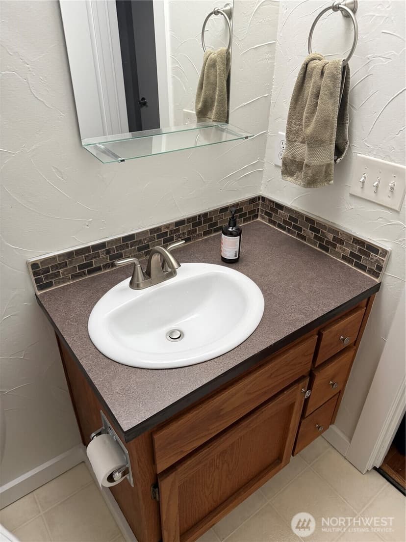 Property photo for 2253 Gilman Drive W #105, Seattle photo 15