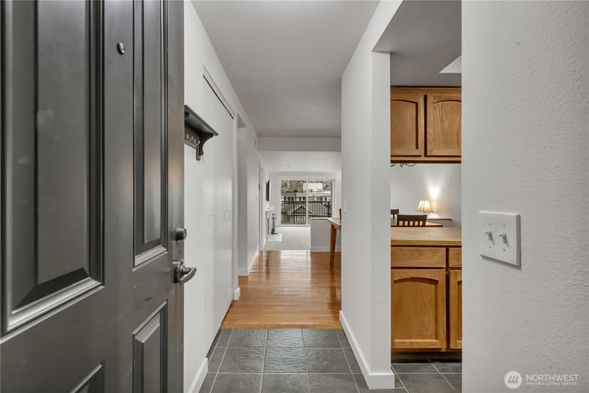 Property photo for 2253 Gilman Drive W #105, Seattle photo 17