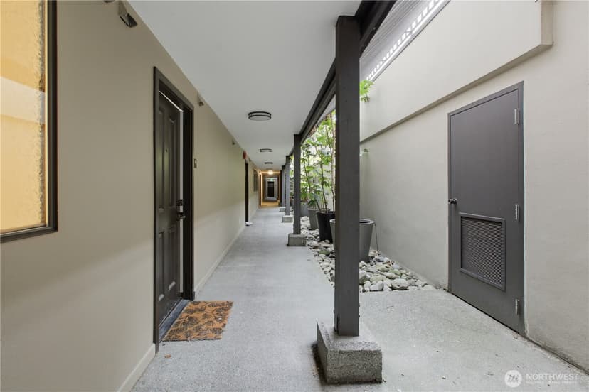 Property photo for 2253 Gilman Drive W #105, Seattle photo 34