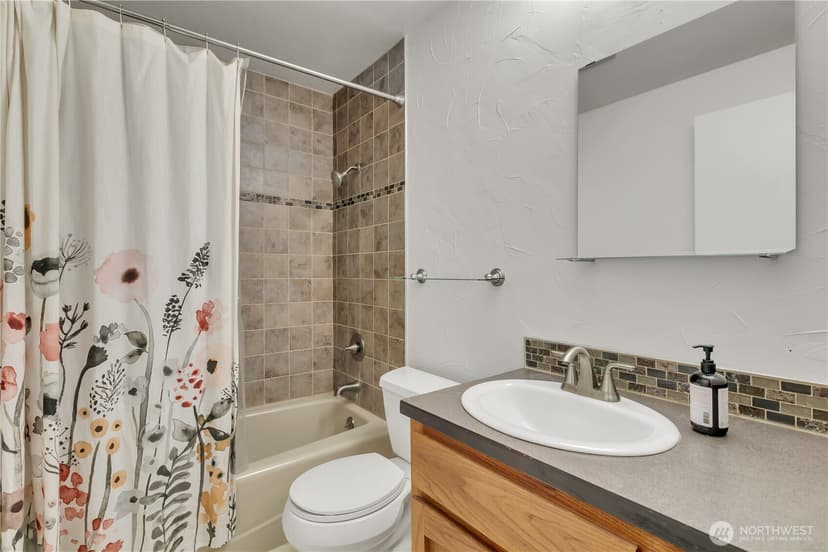 Property photo for 2253 Gilman Drive W #105, Seattle photo 13