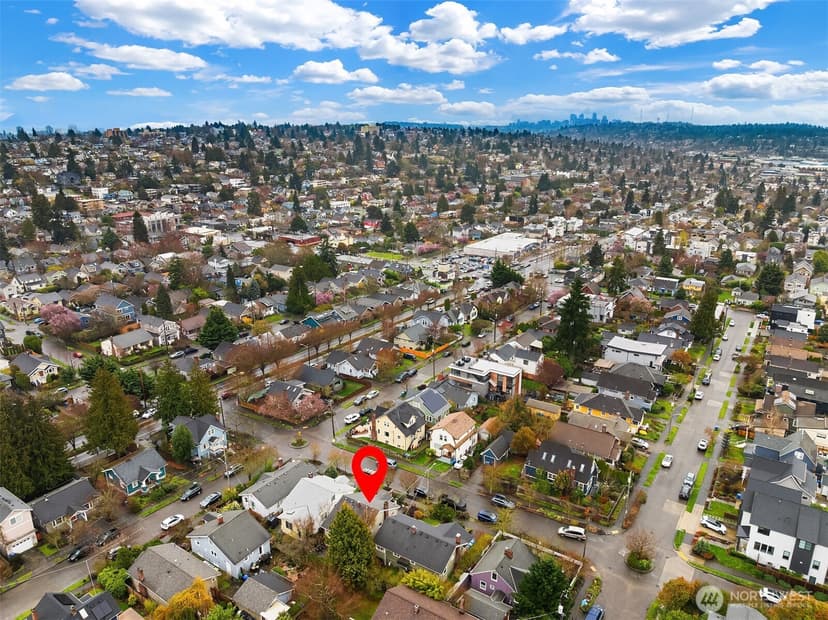Property photo for 832 NW 67th Street, Seattle photo 27