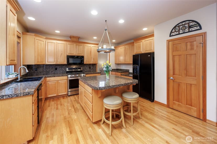 Property photo for 17001 31st Drive SE, Bothell photo 12