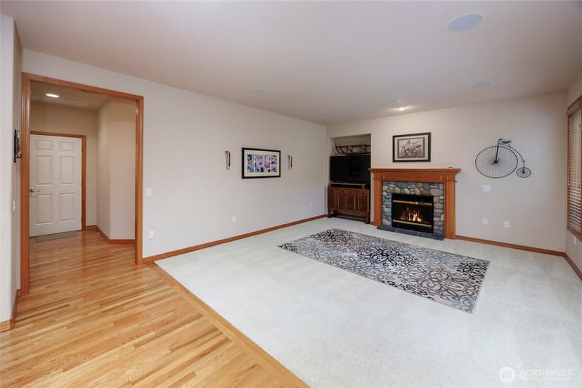 Property photo for 17001 31st Drive SE, Bothell photo 17