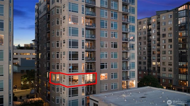 Property photo for 2801 1st Avenue #401, Seattle photo 3