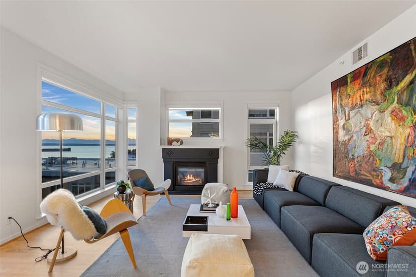 Property photo for 2801 1st Avenue #401, Seattle photo 4