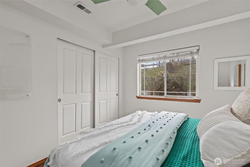 Property photo for 1450 S Donovan Street, Seattle photo 27