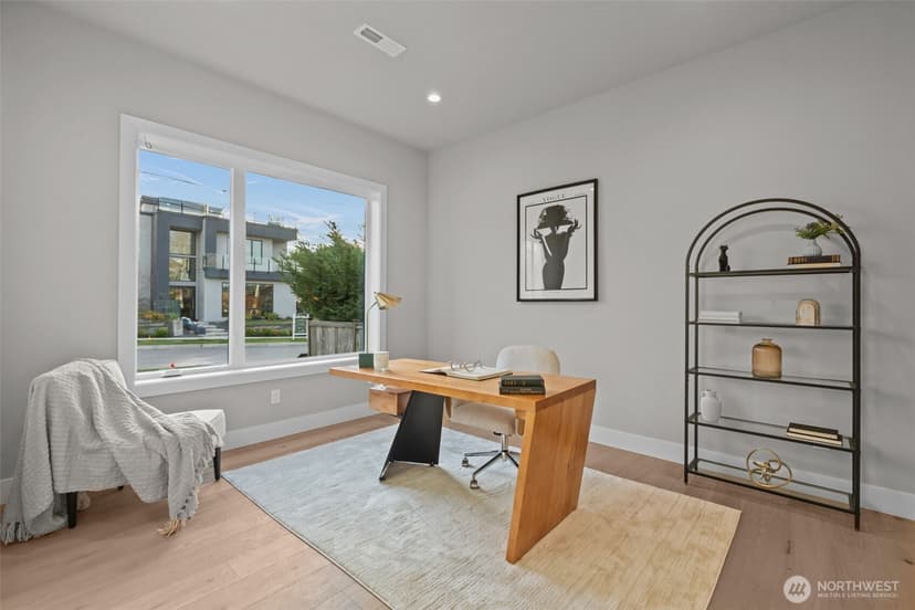 Property photo for 904 N 33rd Place, Renton photo 16