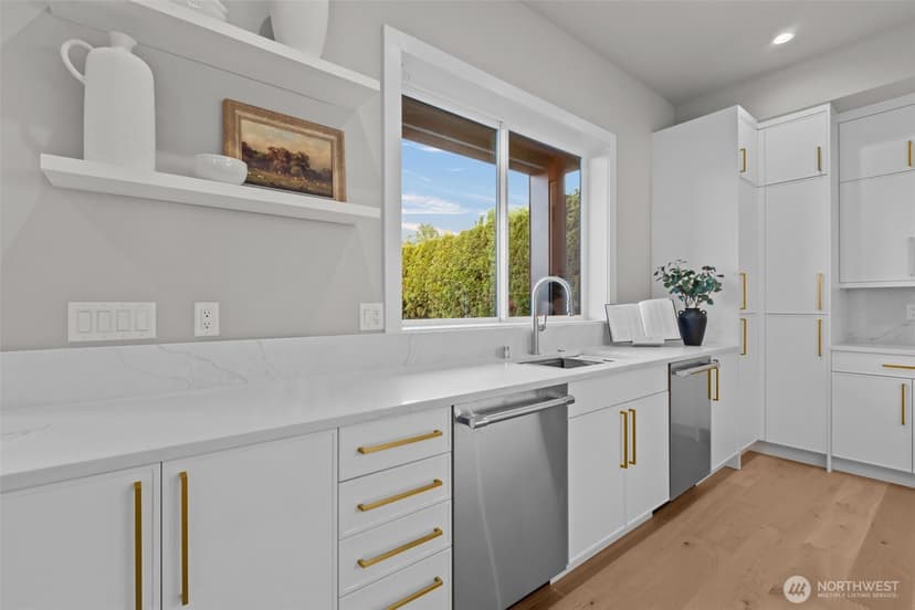 Property photo for 904 N 33rd Place, Renton photo 14