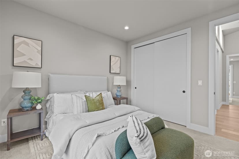 Property photo for 904 N 33rd Place, Renton photo 30
