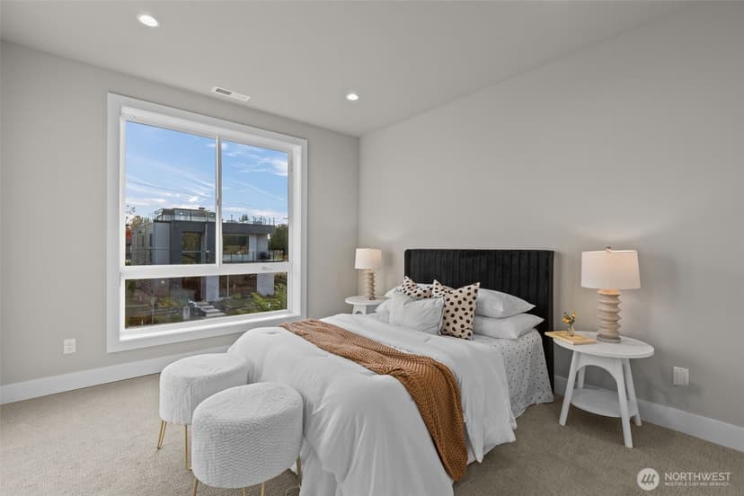 Property photo for 904 N 33rd Place, Renton photo 23