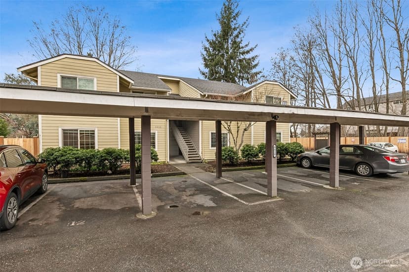 Property photo for 9810 28th Avenue SW #B101, Seattle photo 2