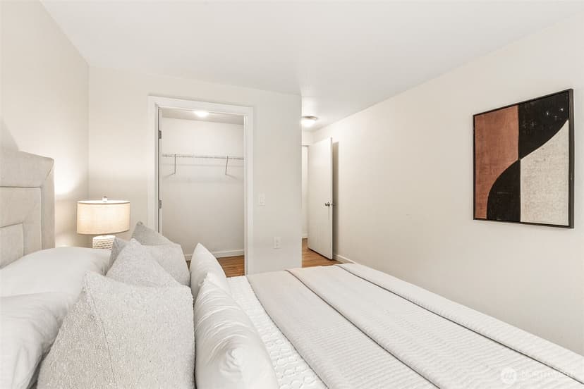 Property photo for 9810 28th Avenue SW #B101, Seattle photo 11