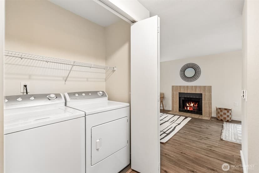 Property photo for 9810 28th Avenue SW #B101, Seattle photo 14