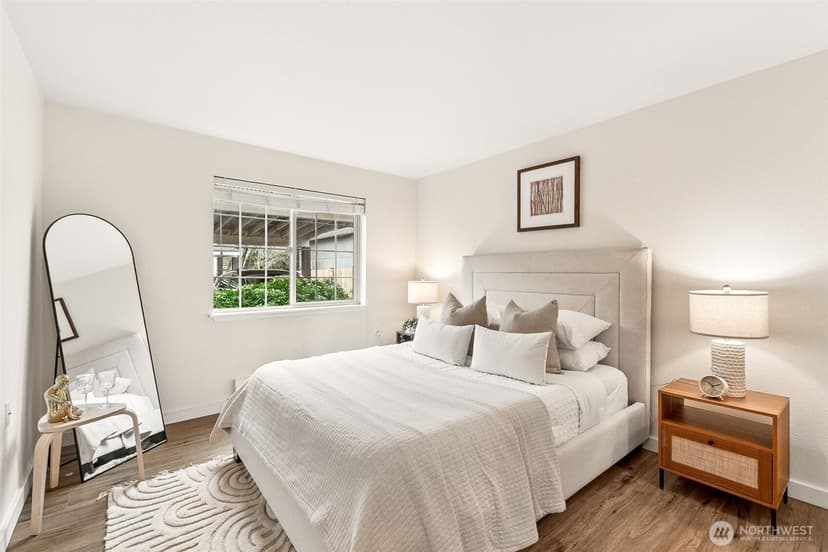 Property photo for 9810 28th Avenue SW #B101, Seattle photo 10