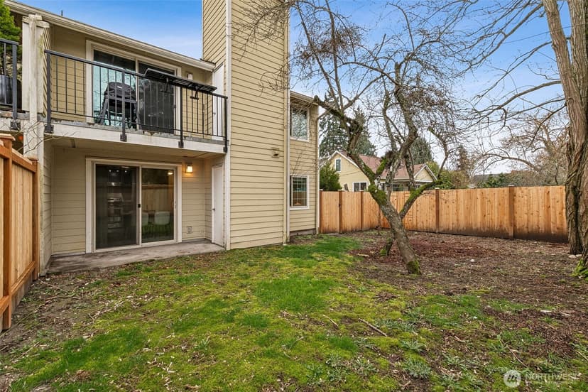 Property photo for 9810 28th Avenue SW #B101, Seattle photo 17