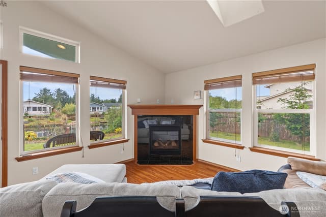 Property photo for 329 Cockle Street SW, Ocean Shores photo 5