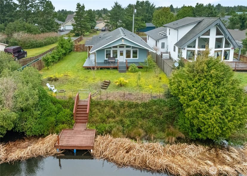 Property photo for 329 Cockle Street SW, Ocean Shores photo 2
