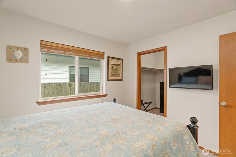 Property photo for 329 Cockle Street SW, Ocean Shores photo 19