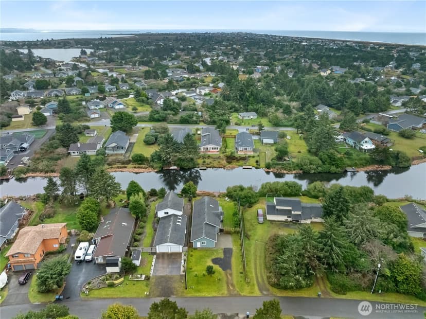 Property photo for 329 Cockle Street SW, Ocean Shores photo 31