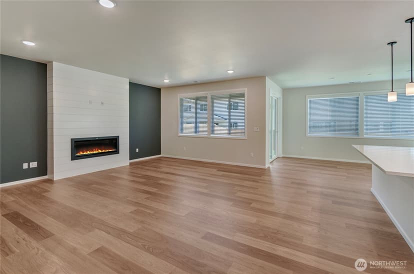 Property photo for 18309 37th Avenue E, Tacoma photo 9