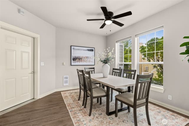 Property photo for 7709 Fairway Avenue SE #102, Snoqualmie photo 5