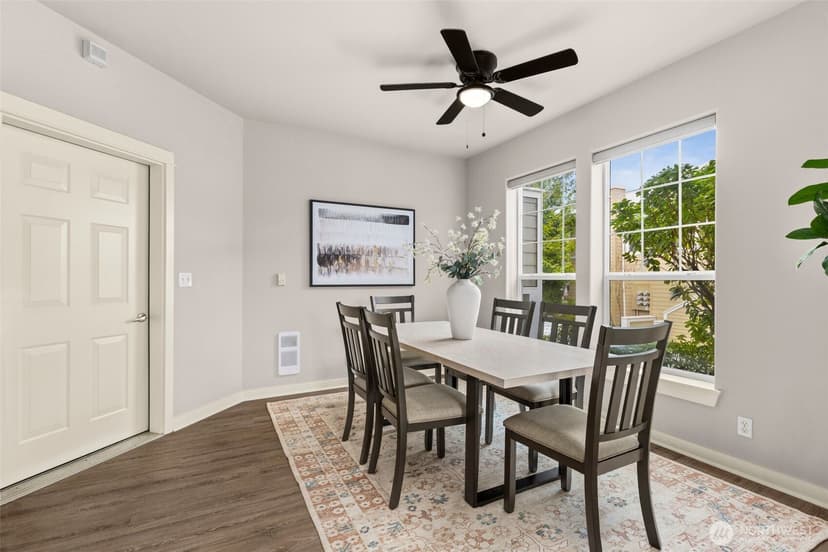 Property photo for 7709 Fairway Avenue SE #102, Snoqualmie photo 5