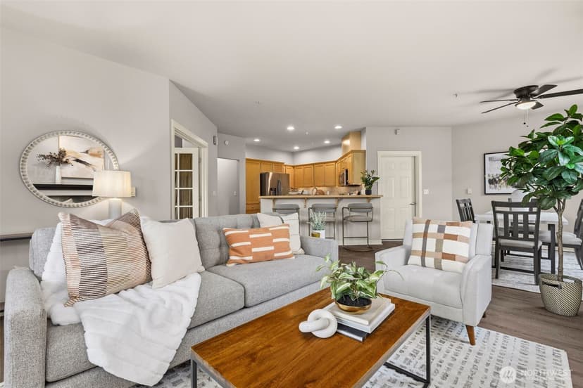 Property photo for 7709 Fairway Avenue SE #102, Snoqualmie photo 4