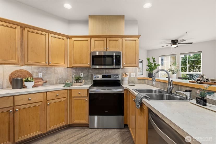 Property photo for 7709 Fairway Avenue SE #102, Snoqualmie photo 10