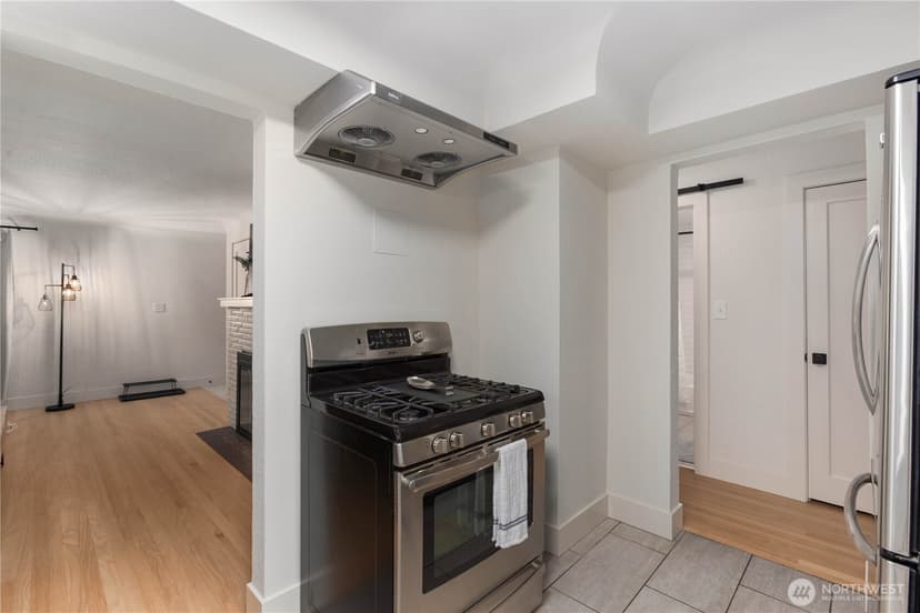 Property photo for 8731 13th Avenue NW, Seattle photo 12