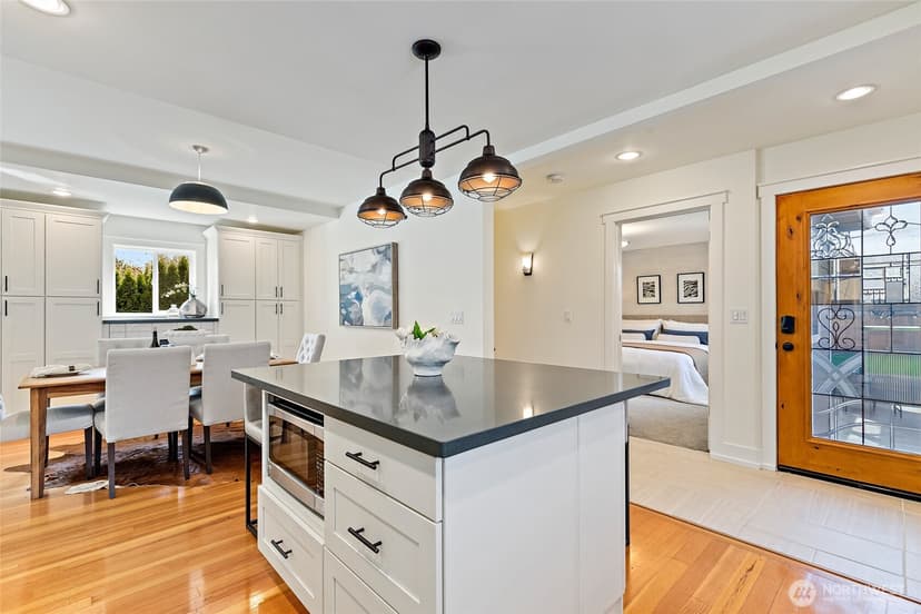 Property photo for 3019 Garlough Avenue SW, Seattle photo 10