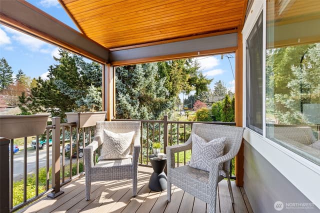 Property photo for 3019 Garlough Avenue SW, Seattle photo 2