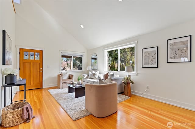 Property photo for 3019 Garlough Avenue SW, Seattle photo 4